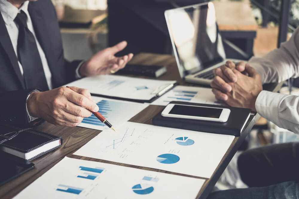 Como são classificados os riscos dos títulos de Debt capital markets?