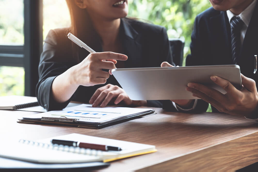  Decifrando o mundo dos investimentos: Como os Debt Capital Markets podem impulsionar sua carteira de investimentos!